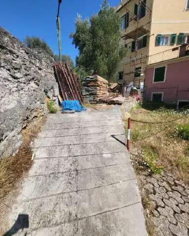 Garage via Donato Somma, Genova