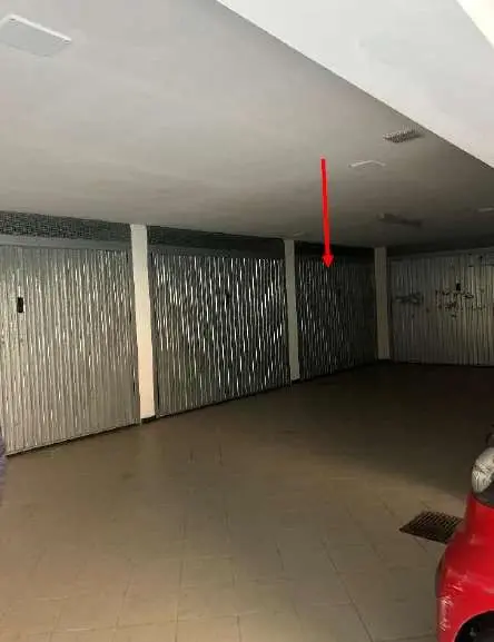 Garage via Nicola Fabrizi, Genova