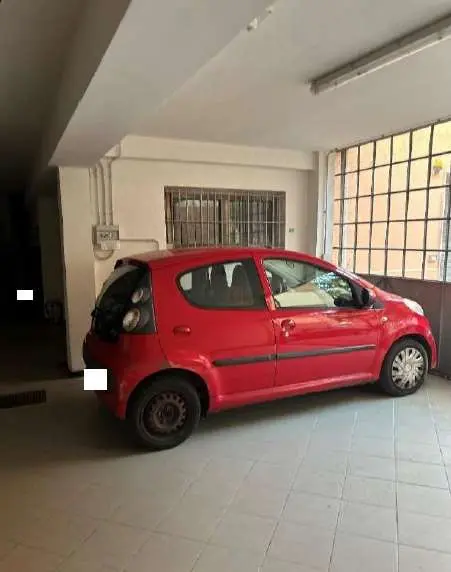 Garage via Nicola Fabrizi, Genova