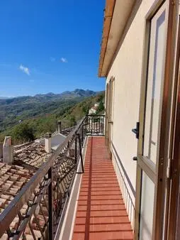 Porzione Di Casa Civitaluparella