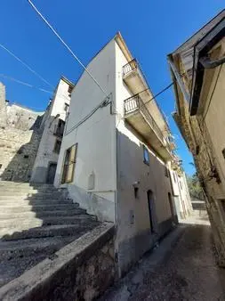 Porzione Di Casa Civitaluparella
