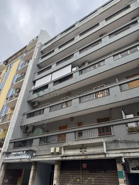 Capannone via Manzoni 161 a, Bari