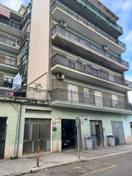 Quadrilocale via Alessandro Volta 26, Sannicandro Di Bari