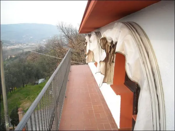Villa Trifamiliare via Gobbi 119, Monsummano Terme