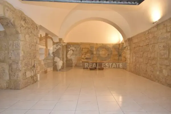 Garage via Ludovico Maremonti 6, Lecce