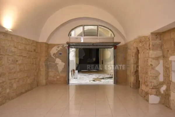 Garage via Ludovico Maremonti 6, Lecce