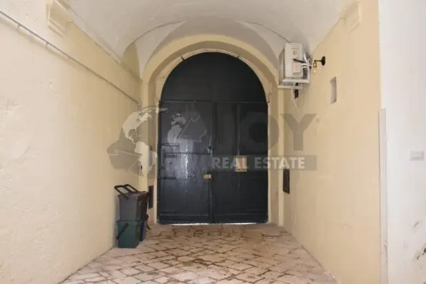Garage via Ludovico Maremonti 6, Lecce