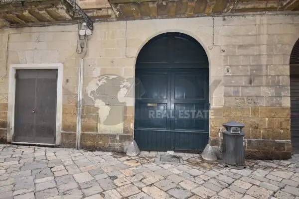 Garage via Ludovico Maremonti 6, Lecce