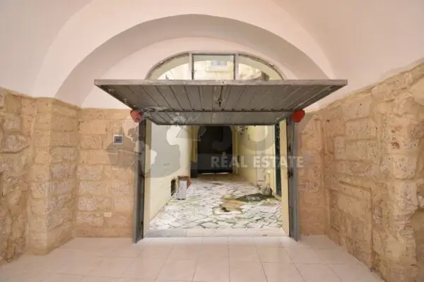 Garage via Ludovico Maremonti 6, Lecce