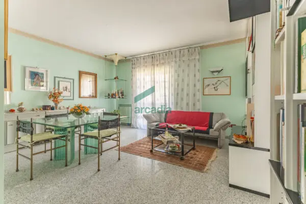 Quadrilocale via Rosario Livatino 9, Bari