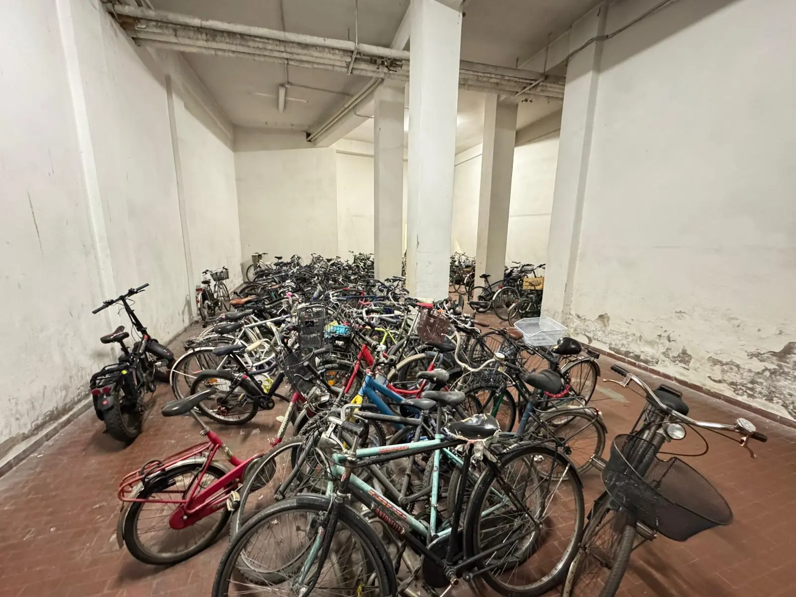 Immagine per Magazzino in vendita a Bologna via Milazzo 19