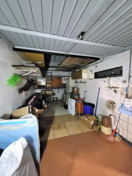 Garage 112, San Faustino, Modena