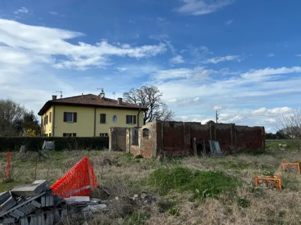 Casale via Sammarina, Castel Maggiore
