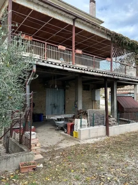 Villa Bifamiliare via Contrada Corneto 49, Carassai