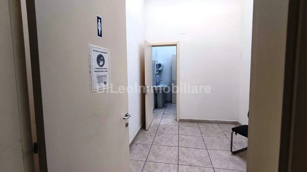 Immagine per Industriale in vendita a Ascoli Piceno via Del Commercio
