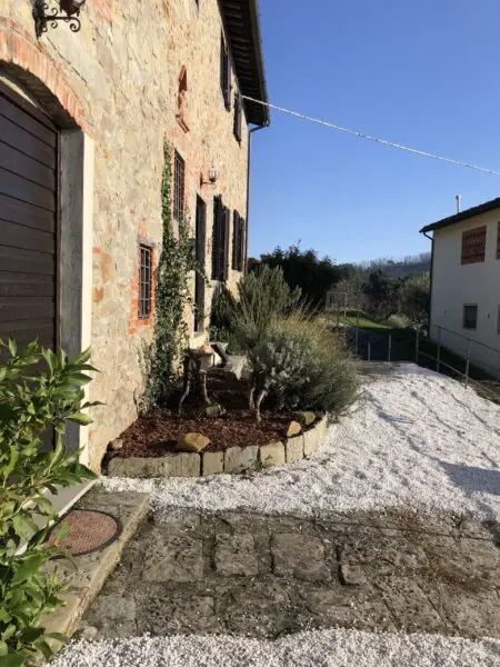 Casale via Casa Nuova, Pescia