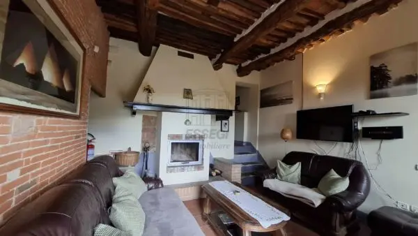 Casale via Casa Nuova, Pescia