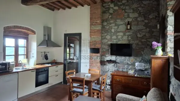 Casale via Casa Nuova, Pescia