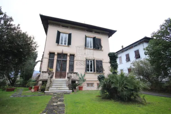 Villa via Ludovica 56, Lucca