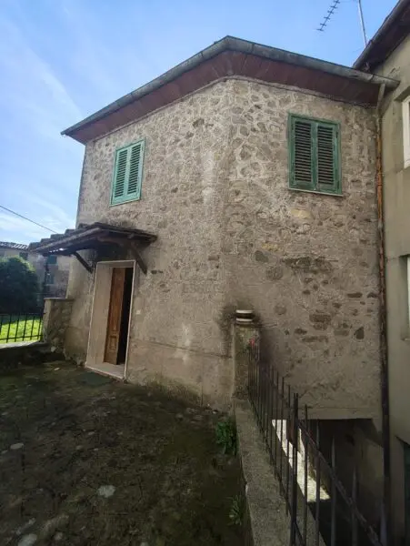 Terratetto via Località Grabbia 1, Lucca