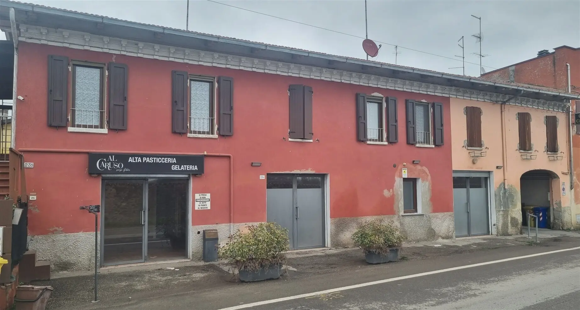 Immagine per Negozio in vendita a Parma strada Cava In Vigatto 222