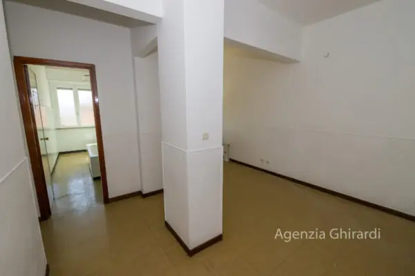 Monolocale 34, Sestri Ponente, Genova