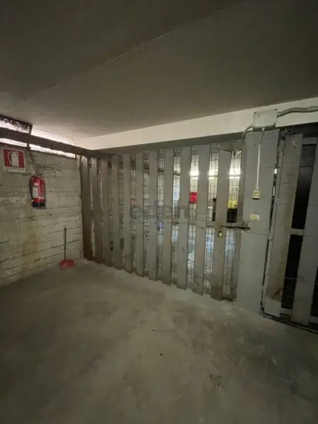 Garage via Emilia Ovest 194, Modena