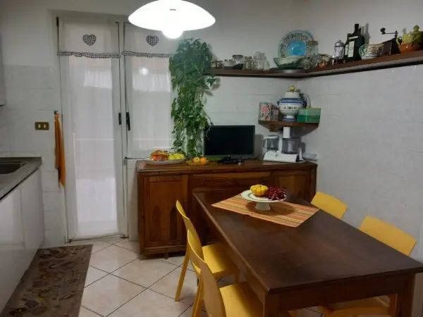 Villa Trifamiliare viale Malaspina 15, Fosdinovo