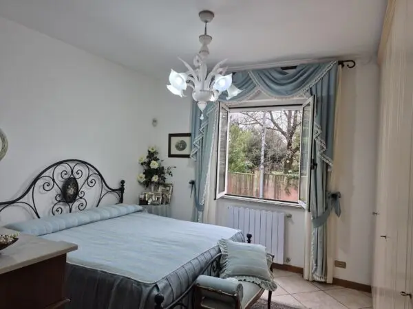 Villa Trifamiliare viale Malaspina 15, Fosdinovo