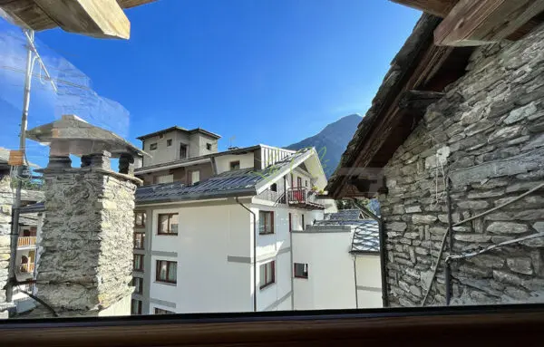 Trilocale via Circonvallazione 11, Courmayeur