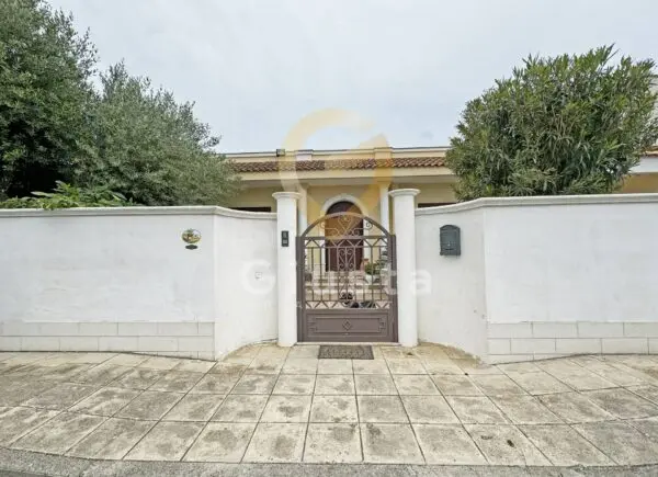 Villa via Gramsci 26, Pulsano