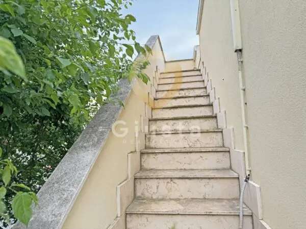 Villa via Gramsci 26, Pulsano