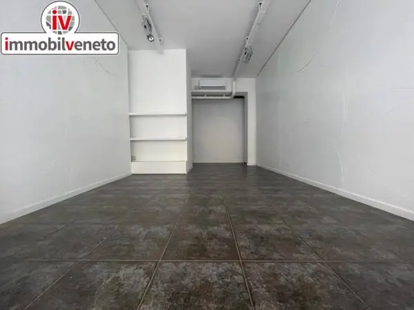Attività Commerciale via Roma 52, Lonigo