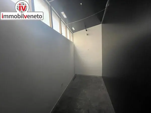 Attività Commerciale via Roma 52, Lonigo