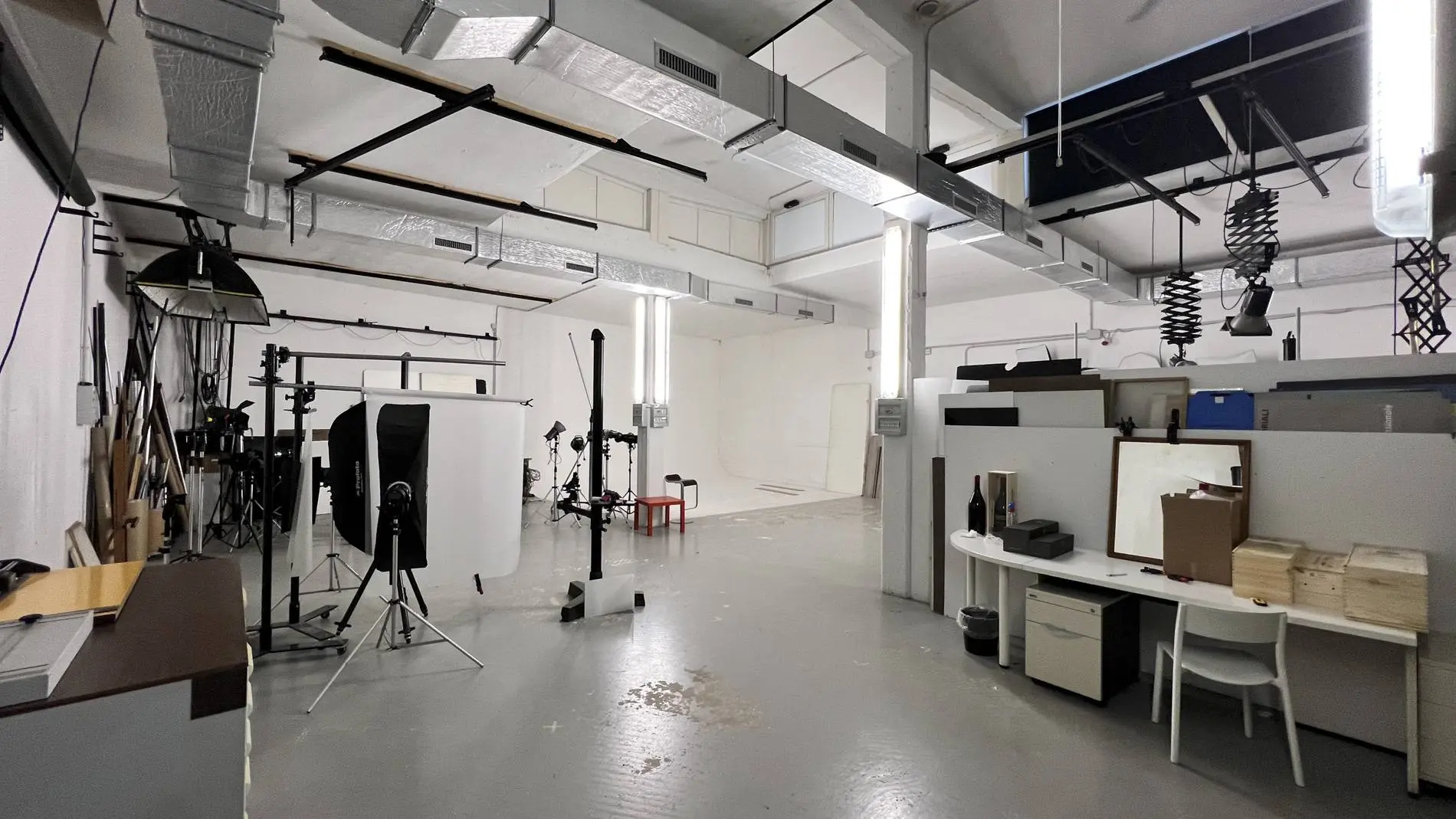 Immagine per Laboratorio in vendita a Torino Via Monte Cimone 19