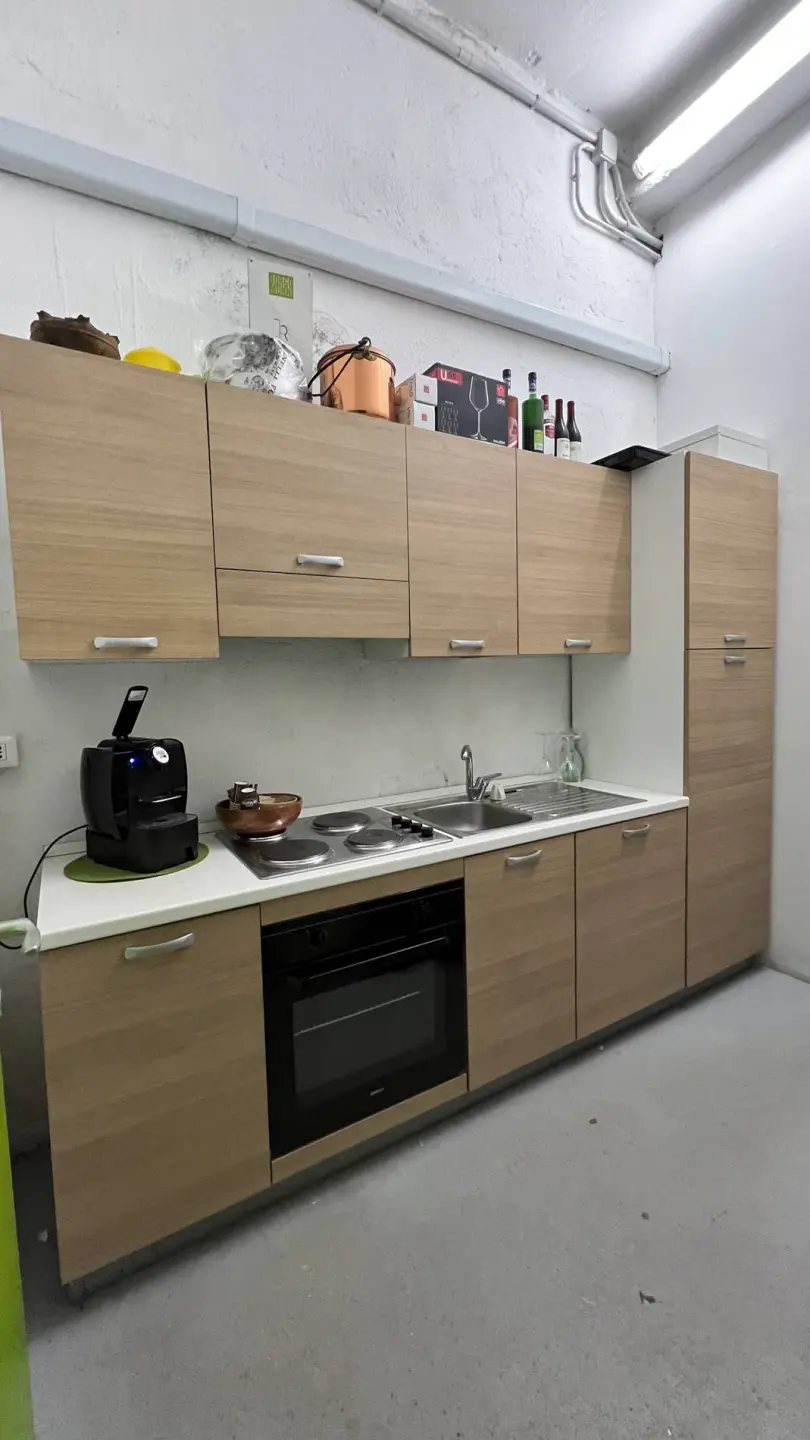 Immagine per Laboratorio in vendita a Torino Via Monte Cimone 19