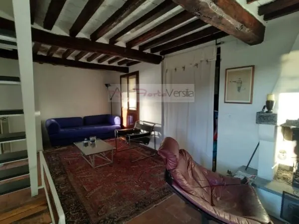 Casa Semindipendente via, Pietrasanta