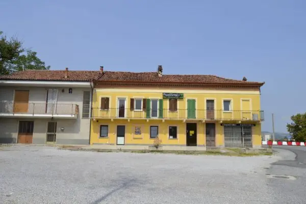 Attività Commerciale via San Rocco Di Montaldo Roero 1, Vezza D'Alba