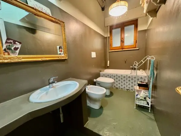 Casa Indipendente via Monte Nero 11, Olbia