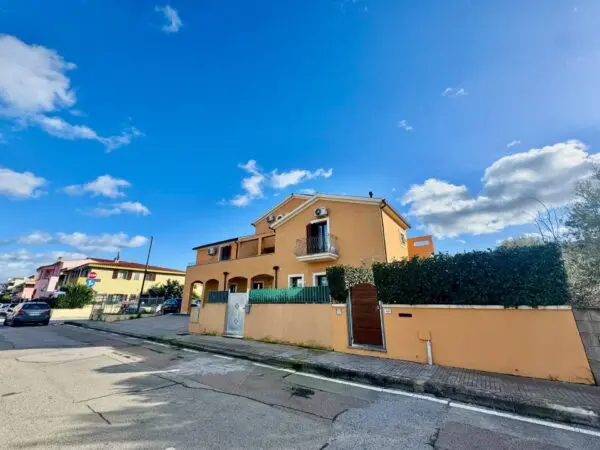 Casa Indipendente via Gran Sasso 45, Olbia