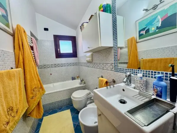 Casa Indipendente via Gran Sasso 45, Olbia