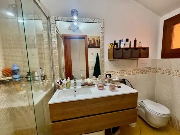 Casa Indipendente via Gran Sasso 45, Olbia