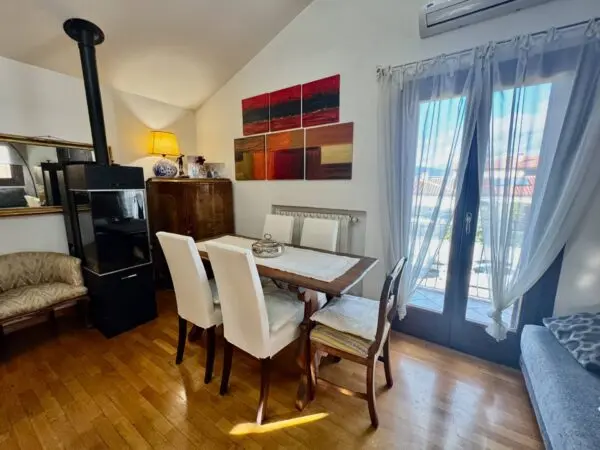 Casa Indipendente via Gran Sasso 45, Olbia