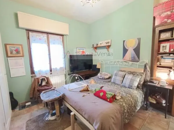 Duplex via, Montignoso