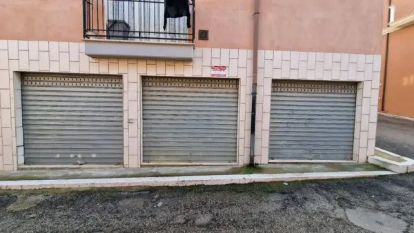 Box / Posto Auto via Michele Carvone Snc, San Nicandro Garganico