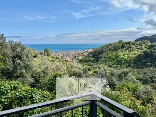 Appartamento via Valbona, Alassio