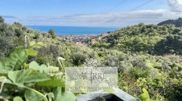 Appartamento via Valbona, Alassio