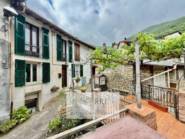 Casa Indipendente Via Costa Fraz.Lavina, Vasia