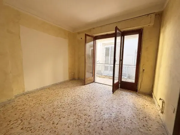 Appartamento via Francesco Crispi, Canosa Di Puglia