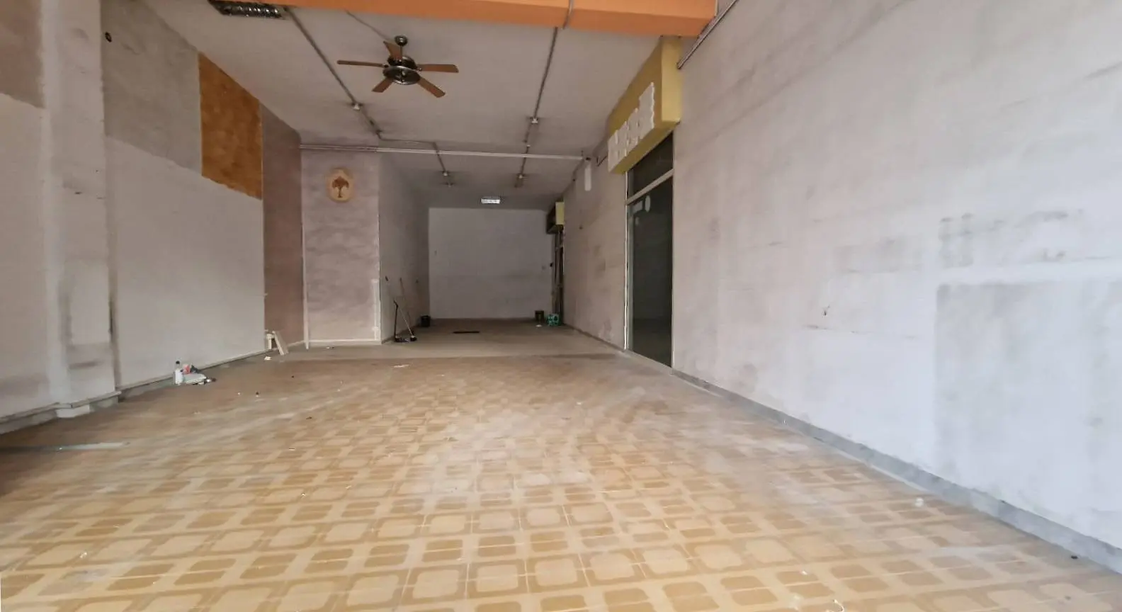 Immagine per Locale Commerciale in affitto a San Nicandro Garganico Via Antonio Gramsci 260